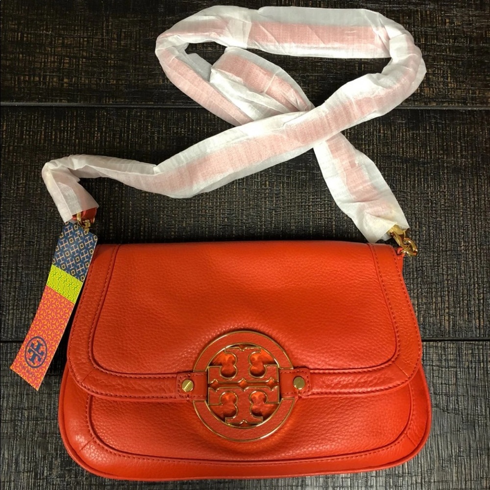 NWT Authentic Tory Burch Amanda Clutch